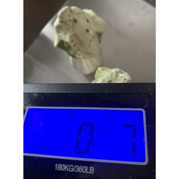 Vintage Celery Salt & Pepper Shakers Green White Made 1960s MCM Mid Century - Picture 10 of 10